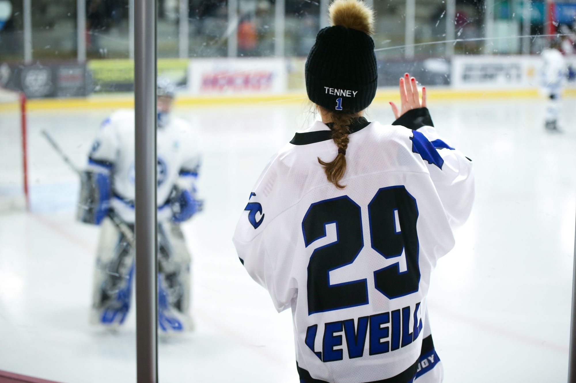 Whitecaps sweep top-seed Boston, will play for Isobel Cup