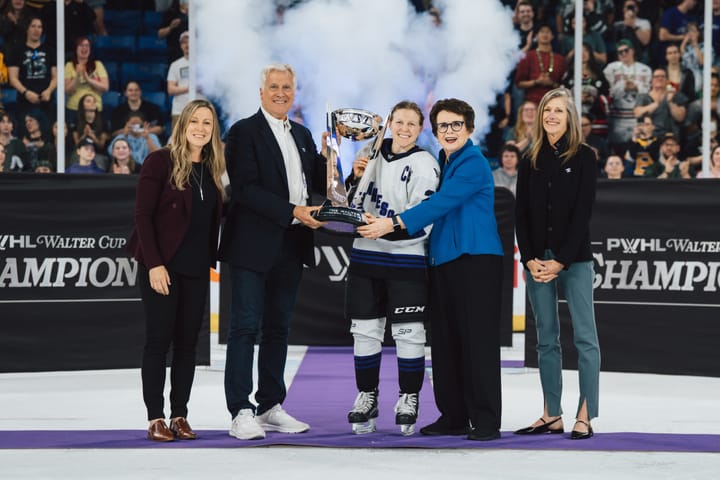 Kendall Coyne Schofield of Minnesota with the Walter Cup (Photo cred: PWHL)